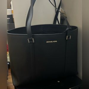 black michael kors bag